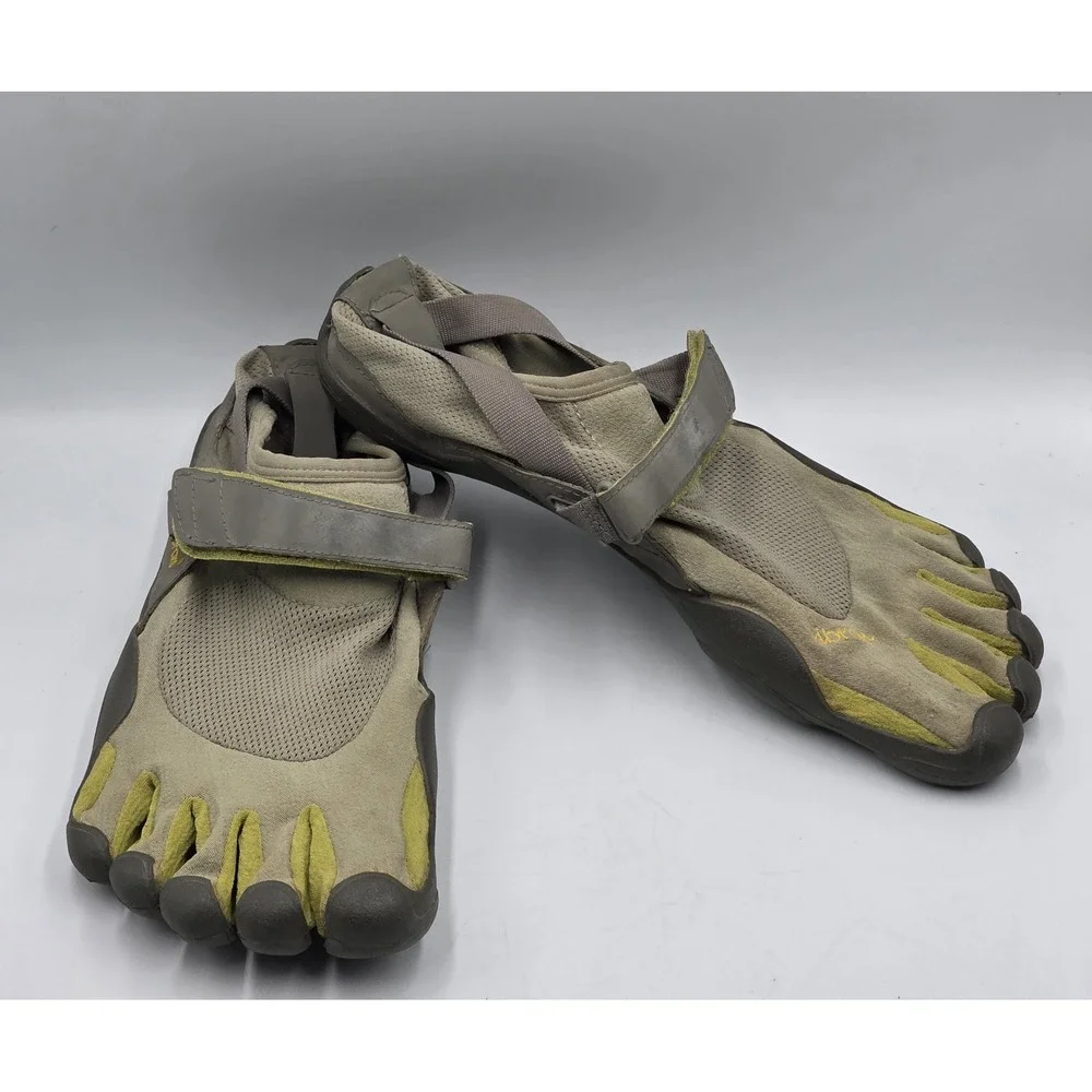 Vibram FiveFingers KSO Barefoot Shoes - Men's Size 44 (Grey/Lime)